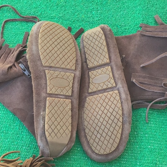 Suede fringe moccasin boots - Picture 4 of 7